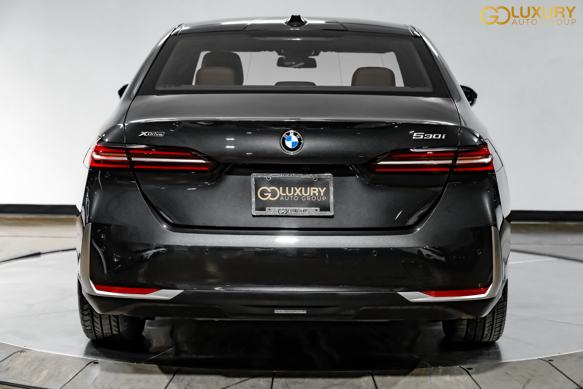 Used 2026 BMW 530i xDrive w/ Executive Package AWD/4WD image 11