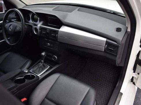 Used 2010 Mercedes-Benz GLK 350 4MATIC image 43