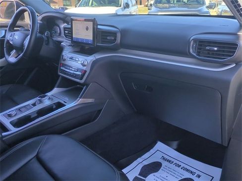 Used 2023 Ford Explorer XLT w/ Equipment Group 202A image 35
