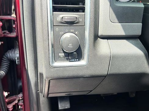 Used 2018 RAM 1500 Big Horn AWD/4WD image 27