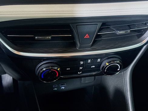 Used 2024 Buick Encore GX Sport Touring image 23