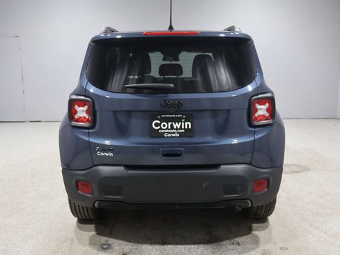 Used 2022 Jeep Renegade Altitude image 3