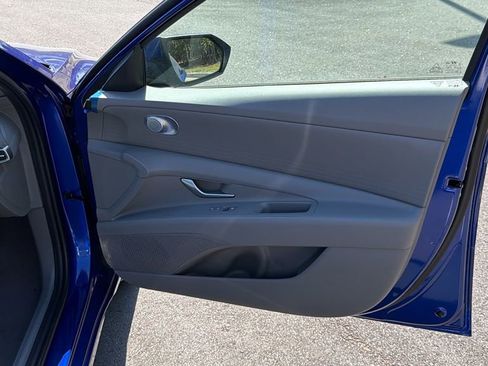 New 2026 Hyundai Elantra SE image 14