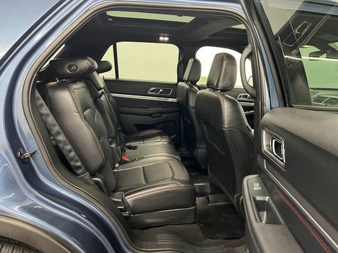 Used 2019 Ford Explorer Sport image 27