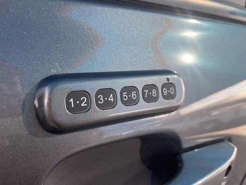 Used 2024 Ford Ranger Lariat w/ FX4 Off-Road Package image 12