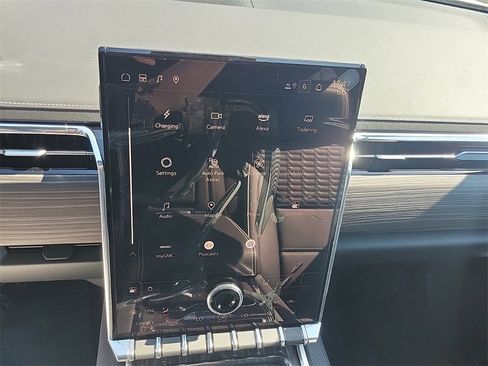 New 2025 GMC Sierra EV Denali image 21