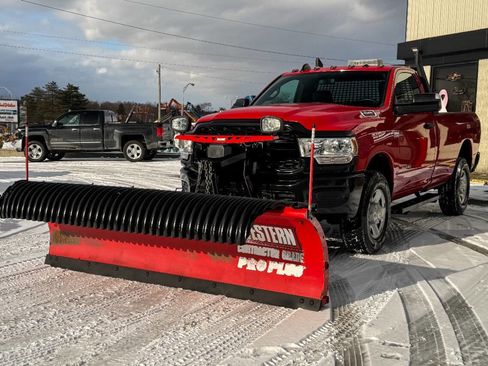 Used 2022 RAM 3500 Tradesman image 8