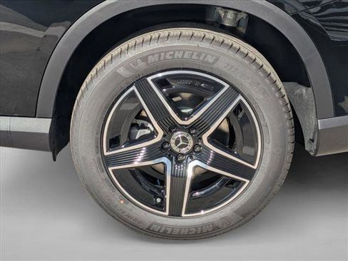 Used 2026 Mercedes-Benz GLC 300 image 9