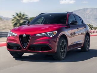 Used 2023 Alfa Romeo Stelvio Veloce AWD/4WD video 1