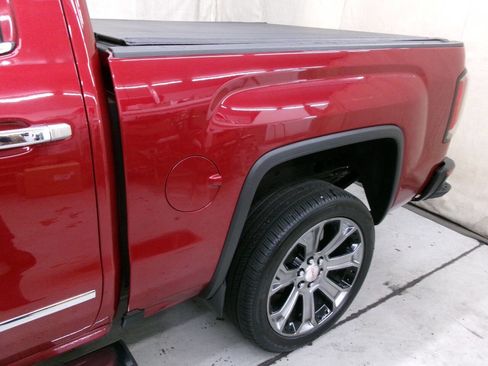 Used 2018 GMC Sierra 1500 Denali image 9
