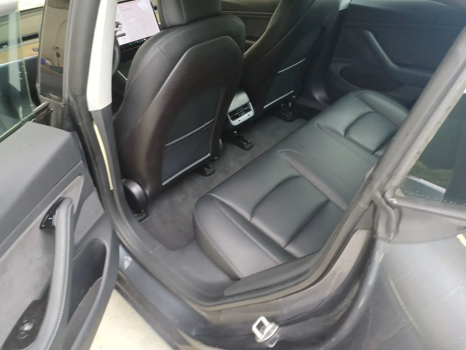 Used 2019 Tesla Model 3 Standard Range Plus RWD image 9