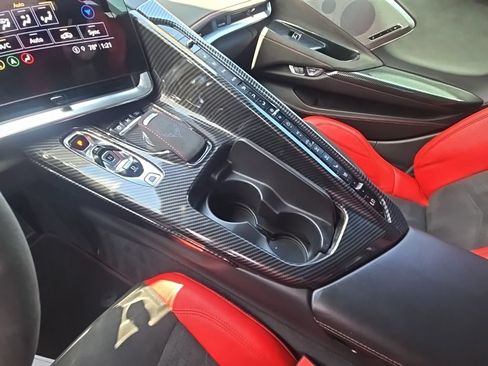Used 2021 Chevrolet Corvette Stingray Premium Cpe w/ Z51 Performance Package RWD image 22