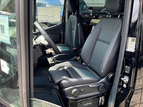 New 2025 Mercedes-Benz Sprinter 3500 image 8