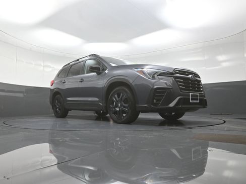 Used 2025 Subaru Ascent Bronze Edition AWD/4WD image 9