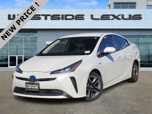 Used 2019 Toyota Prius XLE image 1