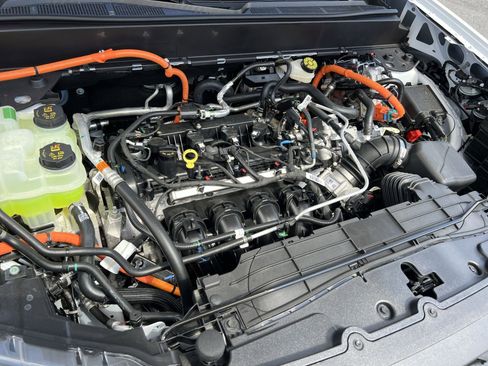 New 2026 Ford Maverick XL w/ Equipment Group 101A AWD/4WD image 26