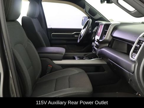 Used 2022 RAM 1500 Big Horn AWD/4WD image 18