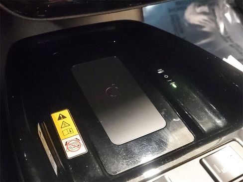 Used 2019 Toyota Prius Limited image 29