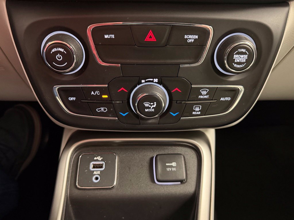 Used 2018 Jeep Compass Latitude w/ Popular Equipment Group FWD image 27