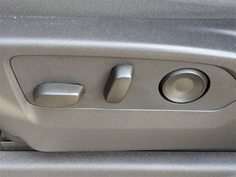 Used 2024 GMC Sierra 1500 Elevation image 27