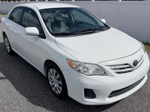 Used 2013 Toyota Corolla LE image 4