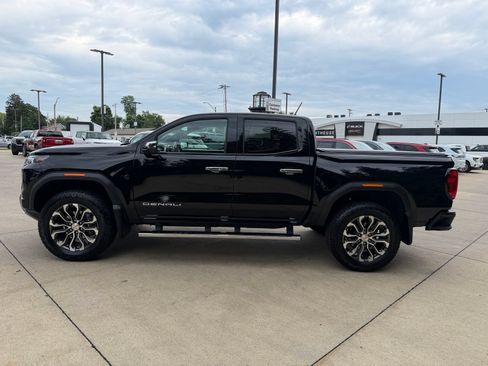 Used 2025 GMC Canyon Denali AWD/4WD image 8