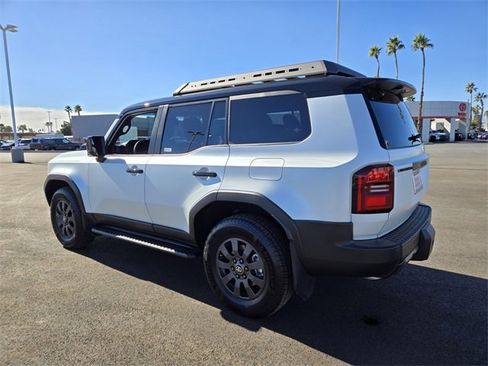 Certified 2025 Toyota Land Cruiser image 6