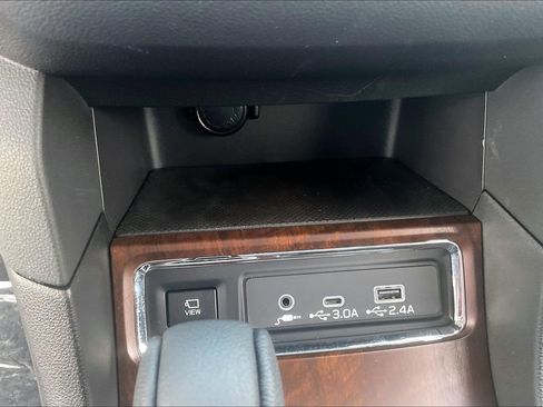 New 2025 Subaru Ascent Touring w/ Popular Package #2 image 20