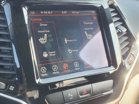 Used 2020 Jeep Cherokee Limited AWD/4WD image 20