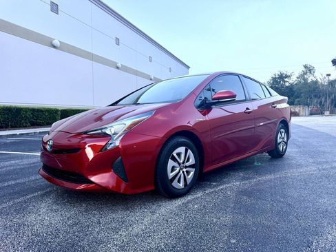 Used 2016 Toyota Prius Four Touring FWD image 11