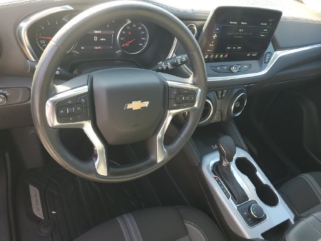Certified 2024 Chevrolet Blazer LT w/ Convenience Package FWD image 18