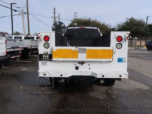 Used 2019 Ford F250 XL w/ Power Equipment Group image 4