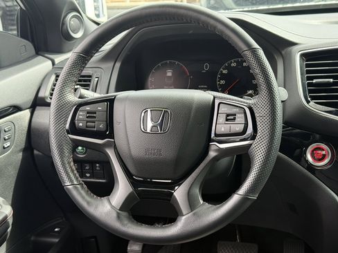 Certified 2025 Honda Ridgeline Black Edition image 21