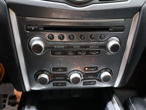 Used 2019 Nissan Pathfinder SL image 29