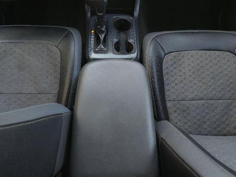 Used 2016 Chevrolet Colorado Z71 AWD/4WD image 19