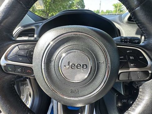 Used 2021 Jeep Renegade Limited w/ Trailer Tow Group image 12