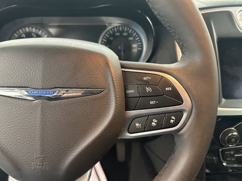 Used 2023 Chrysler 300 Touring L w/ Popular Equipment Group image 13