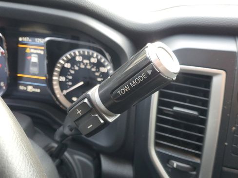 Used 2019 Nissan Titan S w/ S Utility Package image 28