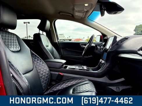Used 2024 Ford Edge Titanium image 21