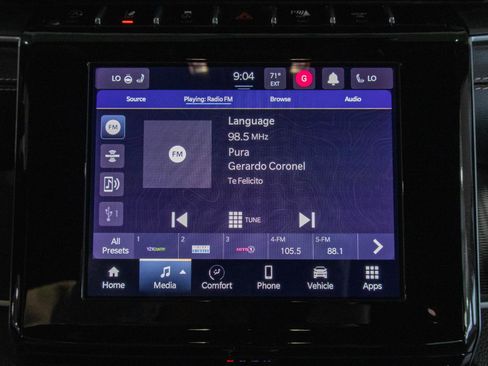 Used 2023 Jeep Grand Cherokee Altitude AWD/4WD image 8