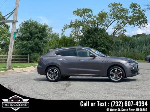 Used 2022 Maserati Levante GT image 10