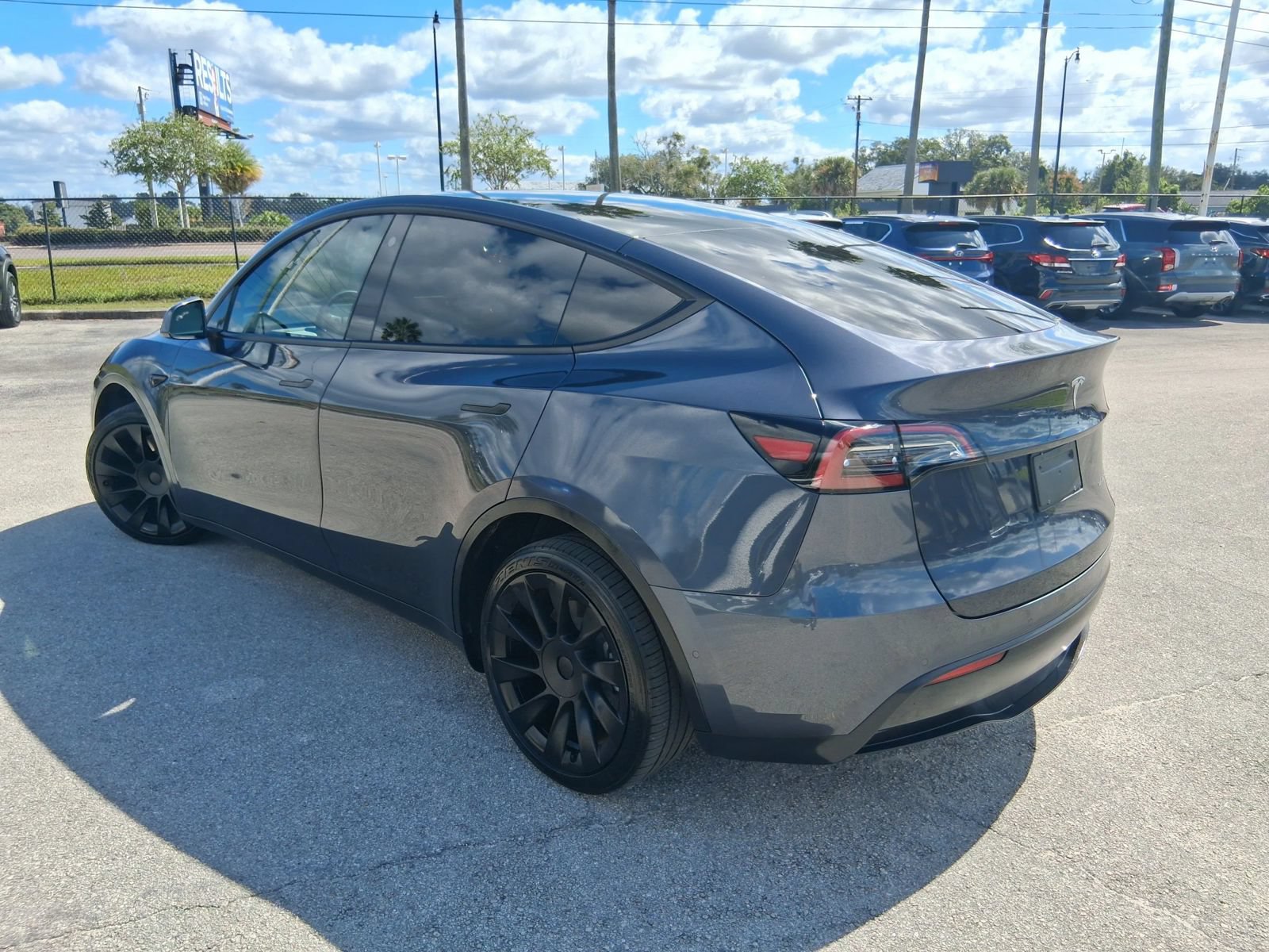 Used 2021 Tesla Model Y Long Range AWD/4WD image 4
