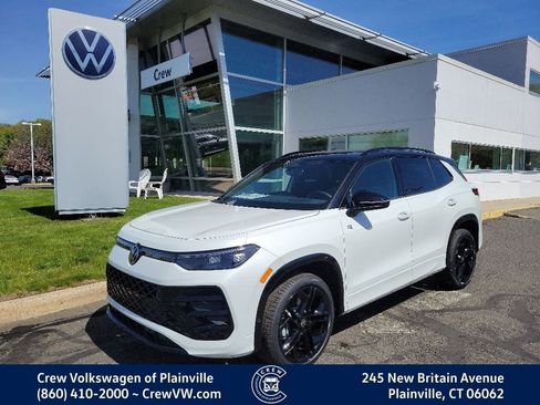 New 2026 Volkswagen Tiguan SE R-Line AWD/4WD image 2
