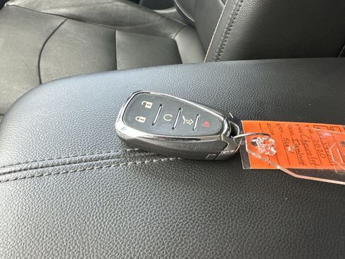 Used 2020 Chevrolet Equinox Premier FWD image 26