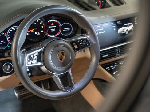 Certified 2023 Porsche Cayenne S Platinum AWD/4WD image 15