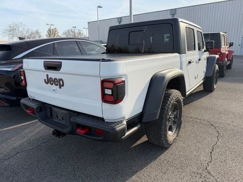Used 2021 Jeep Gladiator Rubicon image 2