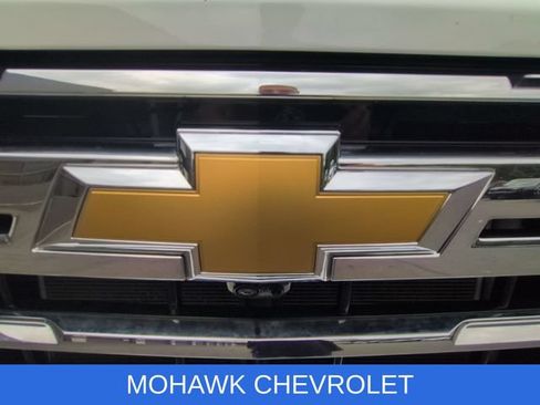 Used 2024 Chevrolet Silverado 2500 LTZ w/ LTZ Convenience Package AWD/4WD image 39