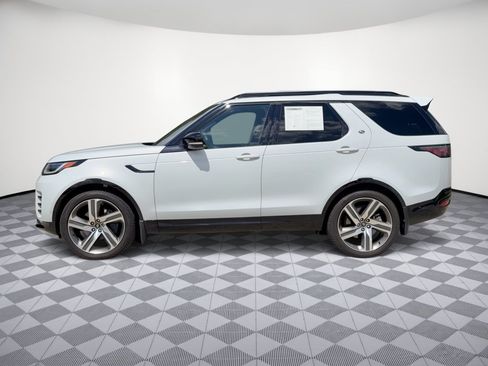 Used 2023 Land Rover Discovery HSE R-Dynamic AWD/4WD image 2