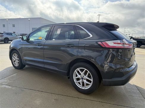 Used 2021 Ford Edge SEL w/ Convenience Package image 6