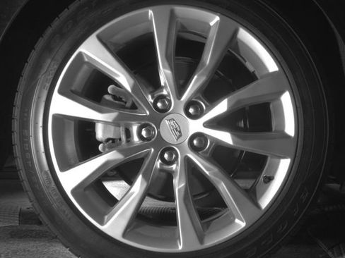 Used 2017 Cadillac XTS Luxury image 12